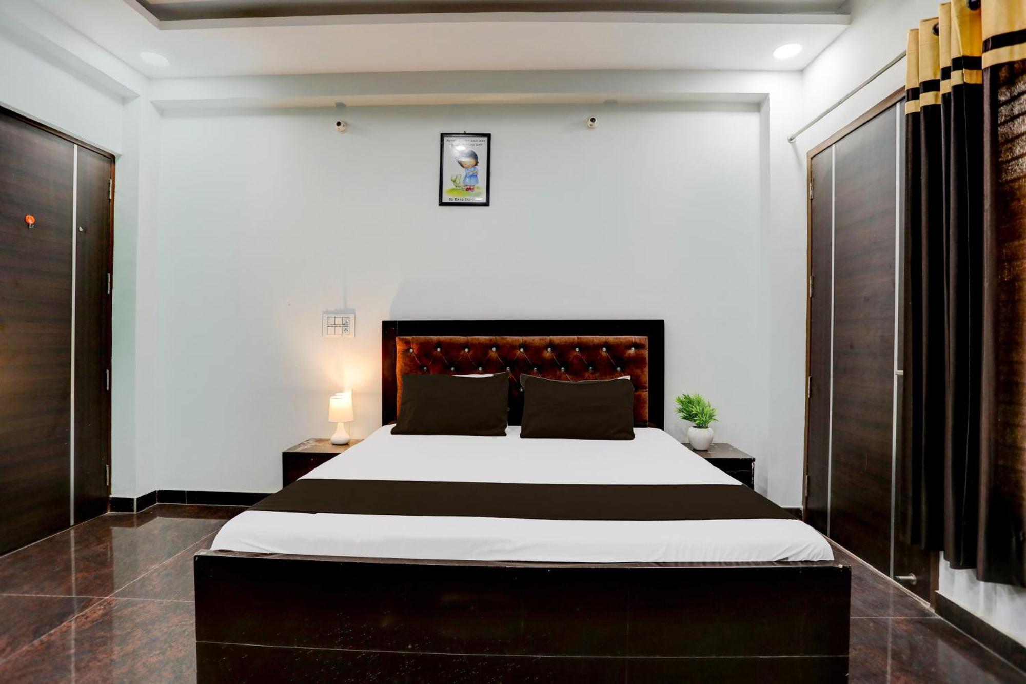 Hotel O Grand Epic Inn Noida Eksteriør billede