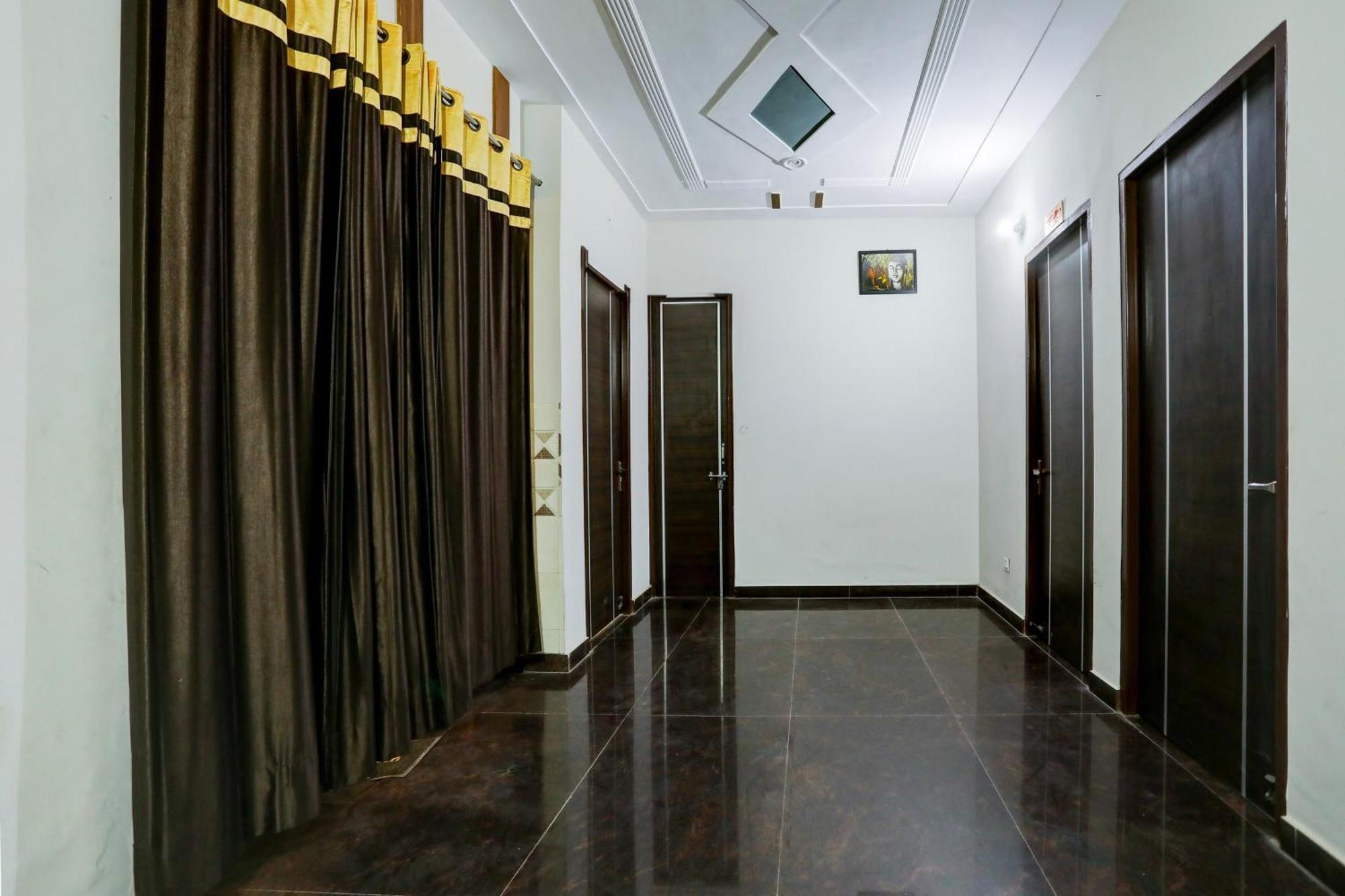 Hotel O Grand Epic Inn Noida Eksteriør billede