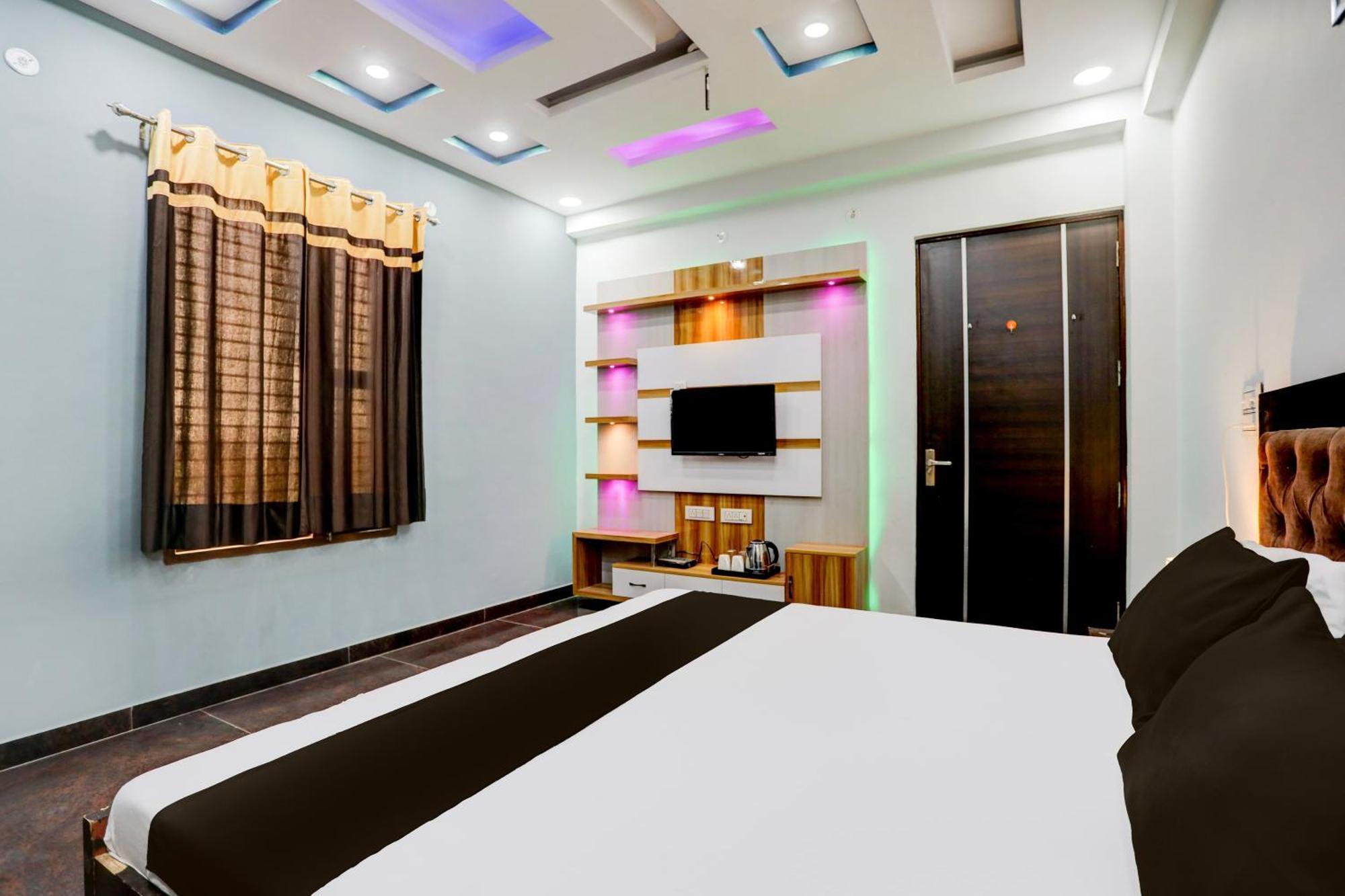 Hotel O Grand Epic Inn Noida Eksteriør billede