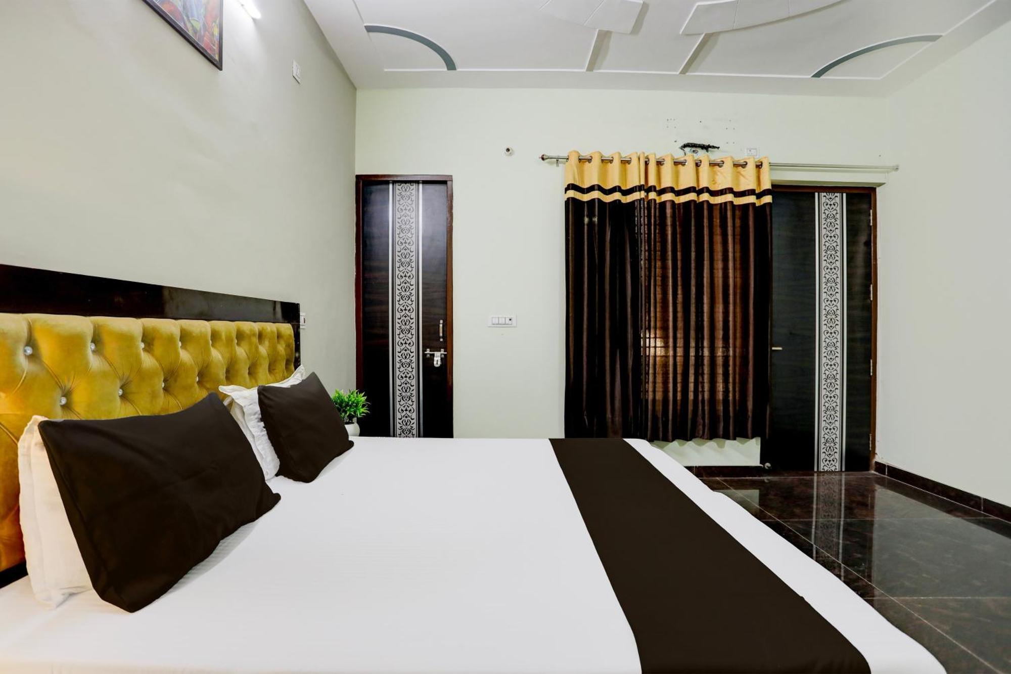 Hotel O Grand Epic Inn Noida Eksteriør billede