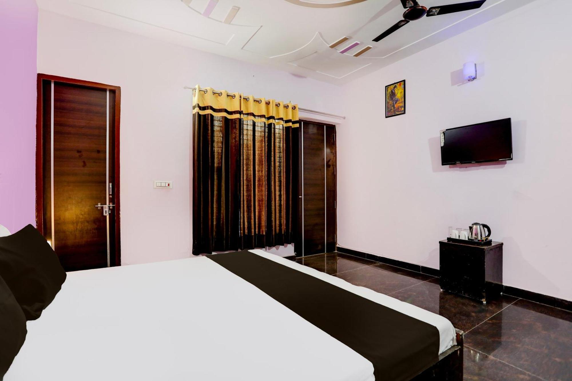 Hotel O Grand Epic Inn Noida Eksteriør billede
